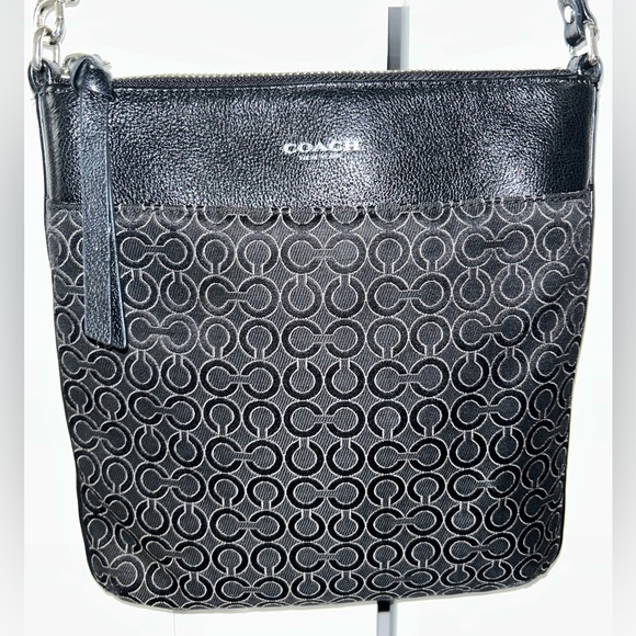 Coach Purse 🖤 - Picture 1 of 6